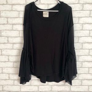FREE PEOPLE BLACK LONG SLEEVE TOP